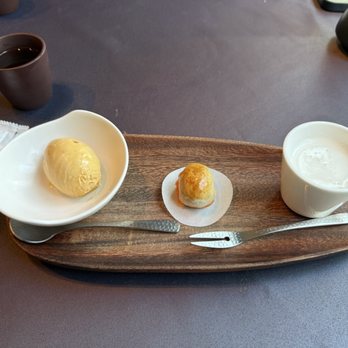 大班樓 - Chinese Near Me - Hong Kong, HK
