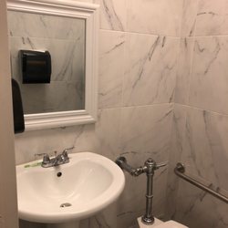 Starrett City Dental Group - Bathroom