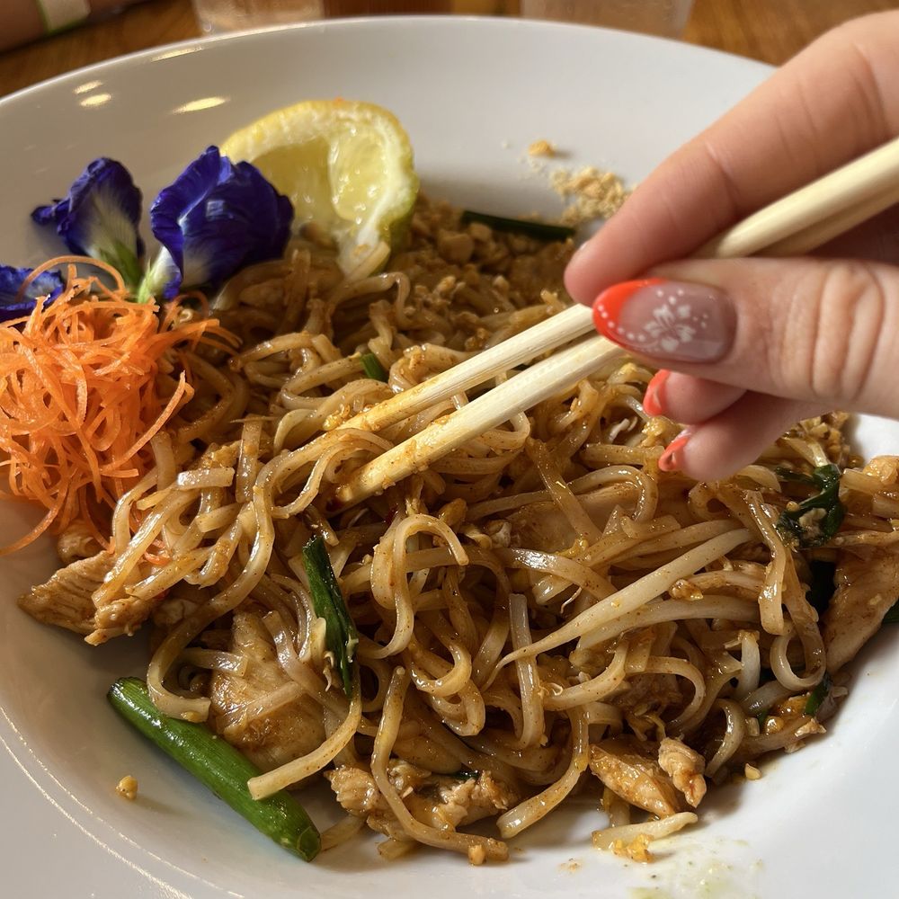 Craving Thai - Pad Thai - Thai Near Me - Koloa, Hawaii