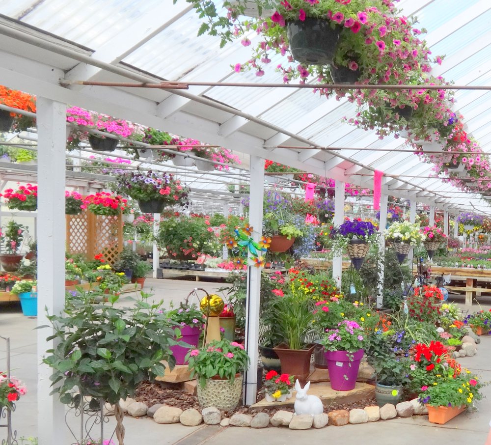 MOTMAN’S GREENHOUSES Nurseries & Gardening O2617 River Hill Dr NW