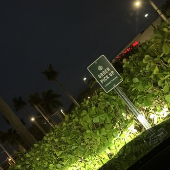 Starbucks - Coffee & Tea Near Me - Delray Beach, Florida