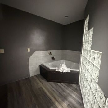 Best Western Plus Plattsburgh - Hotels Near Me - Plattsburgh, New York Best Western Plus Plattsburgh - Hotels Near Me - Plattsburgh, New York