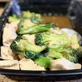 Thai Ros Thip - Broccoli tofu - Thai Near Me - Brooklyn, New York Thai Ros Thip - Broccoli tofu - Thai Near Me - Brooklyn, New York