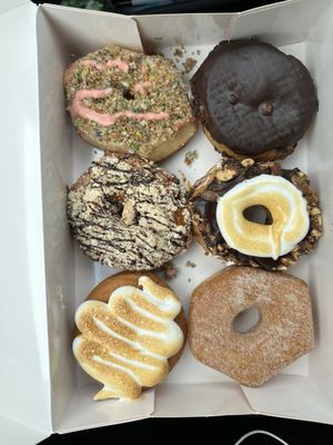 Machino Donuts by null