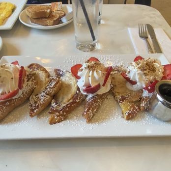 Franklin & Phoebe Brunchery - Strawberry Kisses - Breakfast & Brunch Near Me - Franklin Square, New York Franklin & Phoebe Brunchery - Strawberry Kisses - Breakfast & Brunch Near Me - Franklin Square, New York