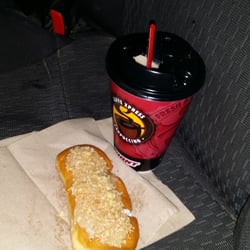 Giant Conoco Gasoline & Convenience Store - My favotite donut yummy