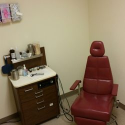 Moneyhun J Renee, MD - ENT Specialists of Shady Grove - Examination room