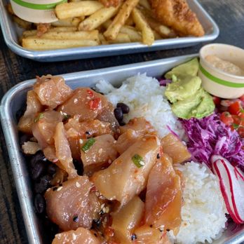 Hook Fish - Poke plate, 2 piece fish n chips - Seafood Near Me - San Francisco, California Hook Fish - Poke plate, 2 piece fish n chips - Seafood Near Me - San Francisco, California