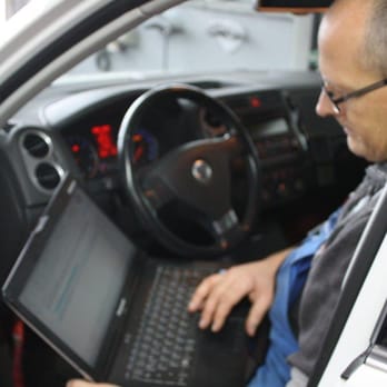 AMW Auto-Maier - VW und VW Nutzfahrzeuge Service Partner, Autowerkstatt, Lackiererei, Karosserieinstandsetzung - Auto Repair Near Me - Ofterdingen, BW