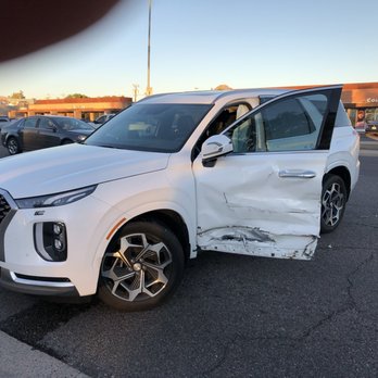 Fix Auto Scottsdale - Not fun, and ESPECIALLY not fun when the repair company barely helps you. - Body Shops Near Me - Scottsdale, Arizona Fix Auto Scottsdale - Not fun, and ESPECIALLY not fun when the repair company barely helps you. - Body Shops Near Me - Scottsdale, Arizona