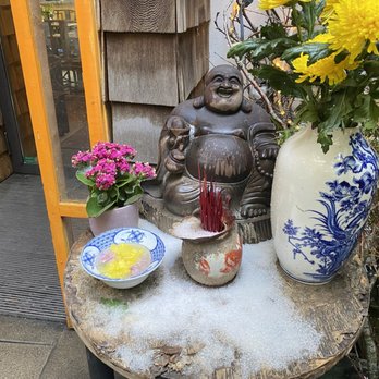 Chén Chè Teehaus - A little snow and hail in Berlin. - Vietnamese Near Me - Berlin, BE