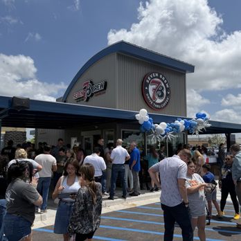 7 Brew Coffee - Ribbon cutting ceremony at 7Brew! Fabulous turnout. - Coffee & Tea Near Me - Manor, Texas