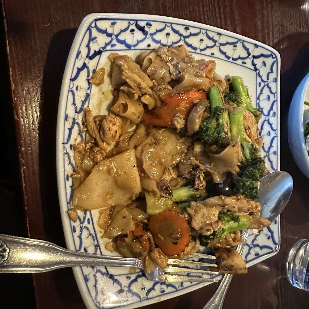 Pad See-Eiw Pad See-Eiw