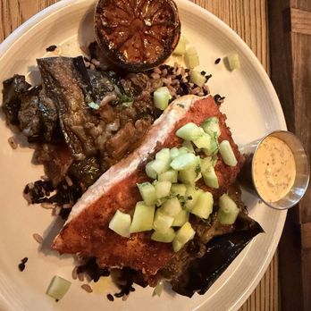 Zinqué - Grilled Salmon Plate (GF) - Breakfast & Brunch Near Me - Los Angeles, California Zinqué - Grilled Salmon Plate (GF) - Breakfast & Brunch Near Me - Los Angeles, California