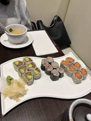 Momoya Upper West by null