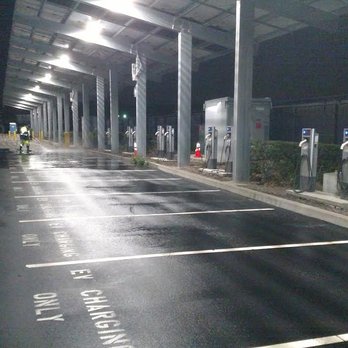 Welcome Building Maintenance - Pressure Washing Parking Lot - Pressure Washers Near Me - Concord, California