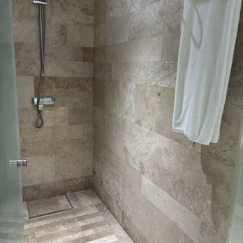Privilege Aluxes - Shower - Hotels Near Me - Isla Mujeres, ROO