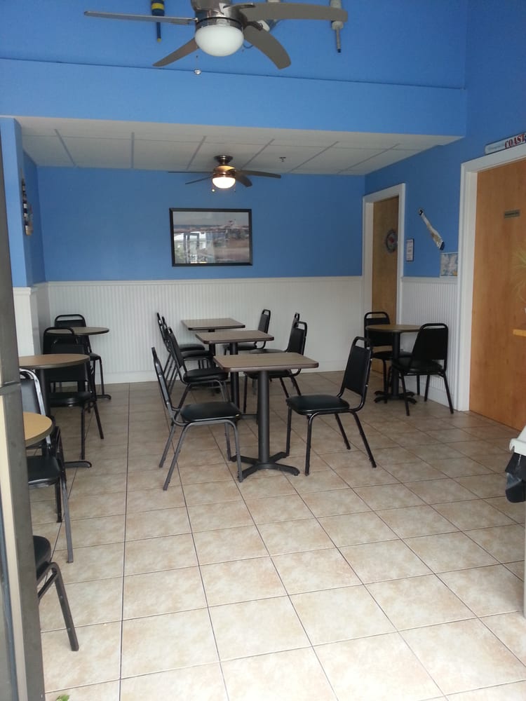 RO’S HARBOR SCOOPS Updated August 2024 89 Bass Ave, Gloucester