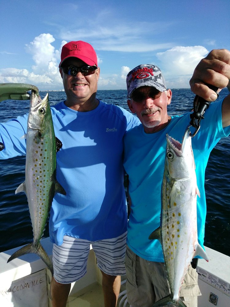Barracudaville Sporting Charters Logo