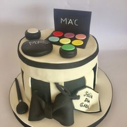 My Cakes Your Cakes - Make up custom cake