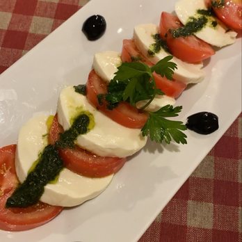 Don Mario Trattoria - Caprese salad - Pizza Near Me - Playa del Carmen, ROO Don Mario Trattoria - Caprese salad - Pizza Near Me - Playa del Carmen, ROO
