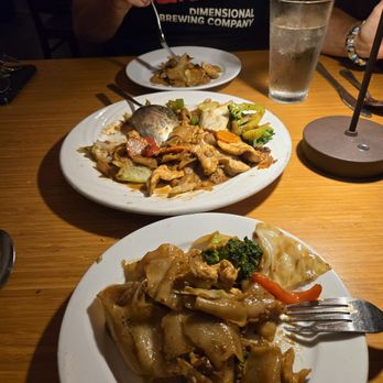 Sukho Thai - Drunken noodles with chicken - Thai Near Me - New Orleans, Louisiana Sukho Thai - Drunken noodles with chicken - Thai Near Me - New Orleans, Louisiana