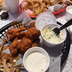 Grover's 2.0 - 10 wing dinner