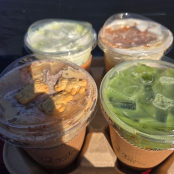 Bonita Coffee - Teddy bear latte / Linda latte / Manzana de caramelo & Strawberry matcha - Coffee & Tea Near Me - San Dimas, California Bonita Coffee - Teddy bear latte / Linda latte / Manzana de caramelo & Strawberry matcha - Coffee & Tea Near Me - San Dimas, California
