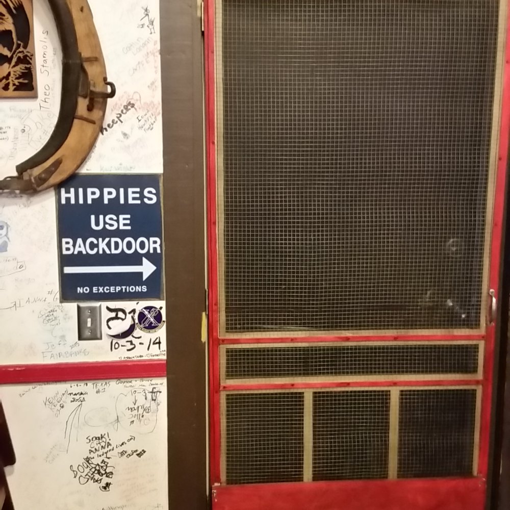 Red House BBQ - Take that damn dirty hippies - Barbeque Near Me - Tehachapi, California