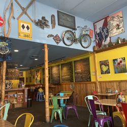 Cool decor!! Great people!!