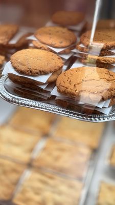 Cobblers Cakes & Kream by null