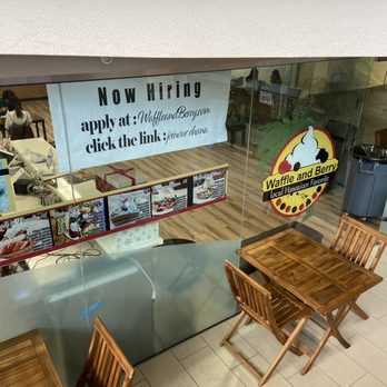 Waffle and Berry - The front of the store.  It's located on the side of the asian food place down the stairs. We had to ask were it was. - Waffles Near Me - Honolulu, Hawaii
