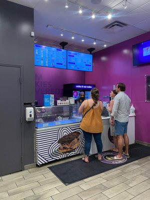 Insomnia Cookies by null