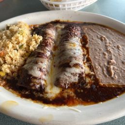 Mole enchiladas Mole enchiladas