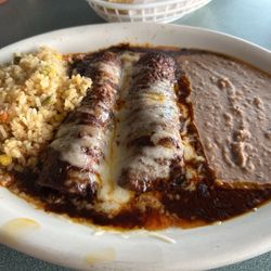 La Posada Mexican Restaurant - Mole enchiladas
