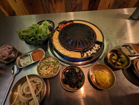 Daldongnae Korean BBQ - MTL Bishop by null