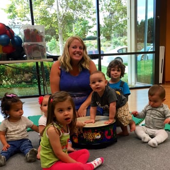 Blossom Music Tree - Group shot with Miss Amy - Musical Instruments & Teachers Near Me - Encinitas, California