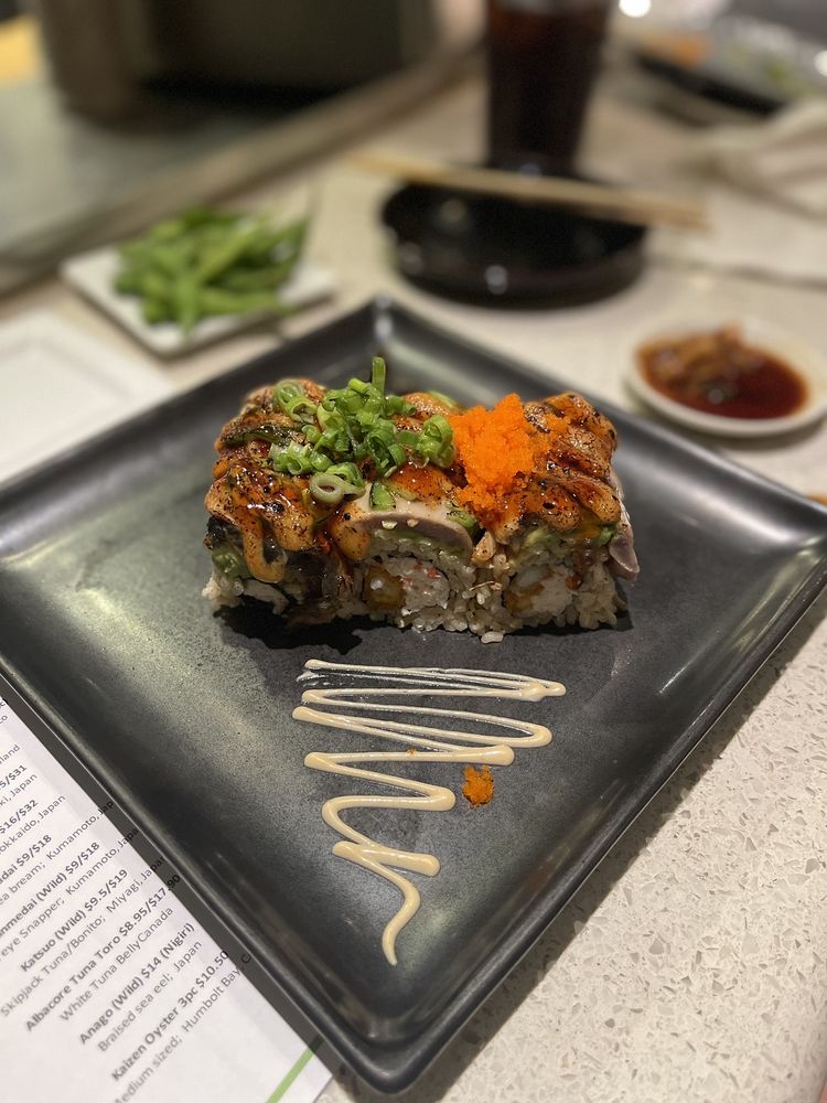 Mikuni Japanese Restaurant & Sushi Bar