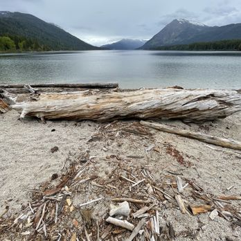 Lake Wenatchee State Park - Lake Wenatchee - cold and dramatic weather - Parks Near Me - Leavenworth, Washington Lake Wenatchee State Park - Lake Wenatchee - cold and dramatic weather - Parks Near Me - Leavenworth, Washington