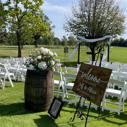 Wedding on the 9th hole