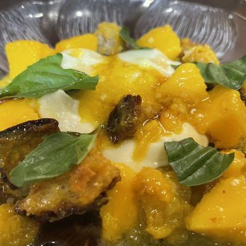 Mad Bene - Appetizer: Fresh mozzarella with mango and basalmic vinegar - Italian Near Me - Kapolei, Hawaii Mad Bene - Appetizer: Fresh mozzarella with mango and basalmic vinegar - Italian Near Me - Kapolei, Hawaii