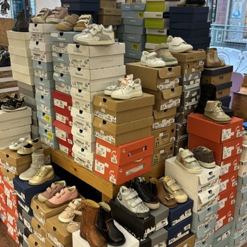 Nananère - Shoe Stores Near Me - Nice, 06