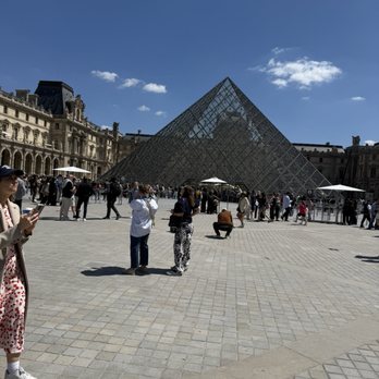 Travel Divas - The Louvre - Travel Services Near Me Travel Divas - The Louvre - Travel Services Near Me