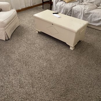 Tim's carpet repair - a clean living room - Flooring Near Me Tim's carpet repair - a clean living room - Flooring Near Me