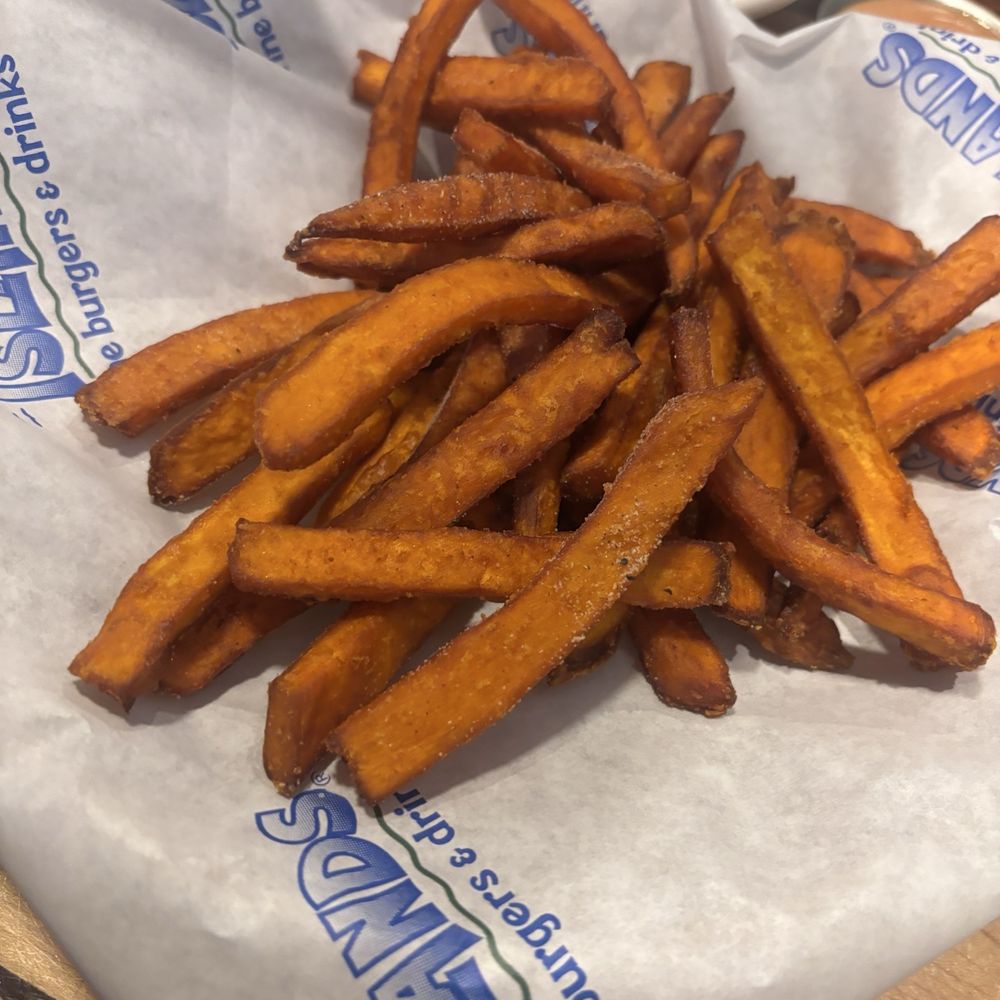 Islands Restaurant - Burgers Near Me - Monterey, California