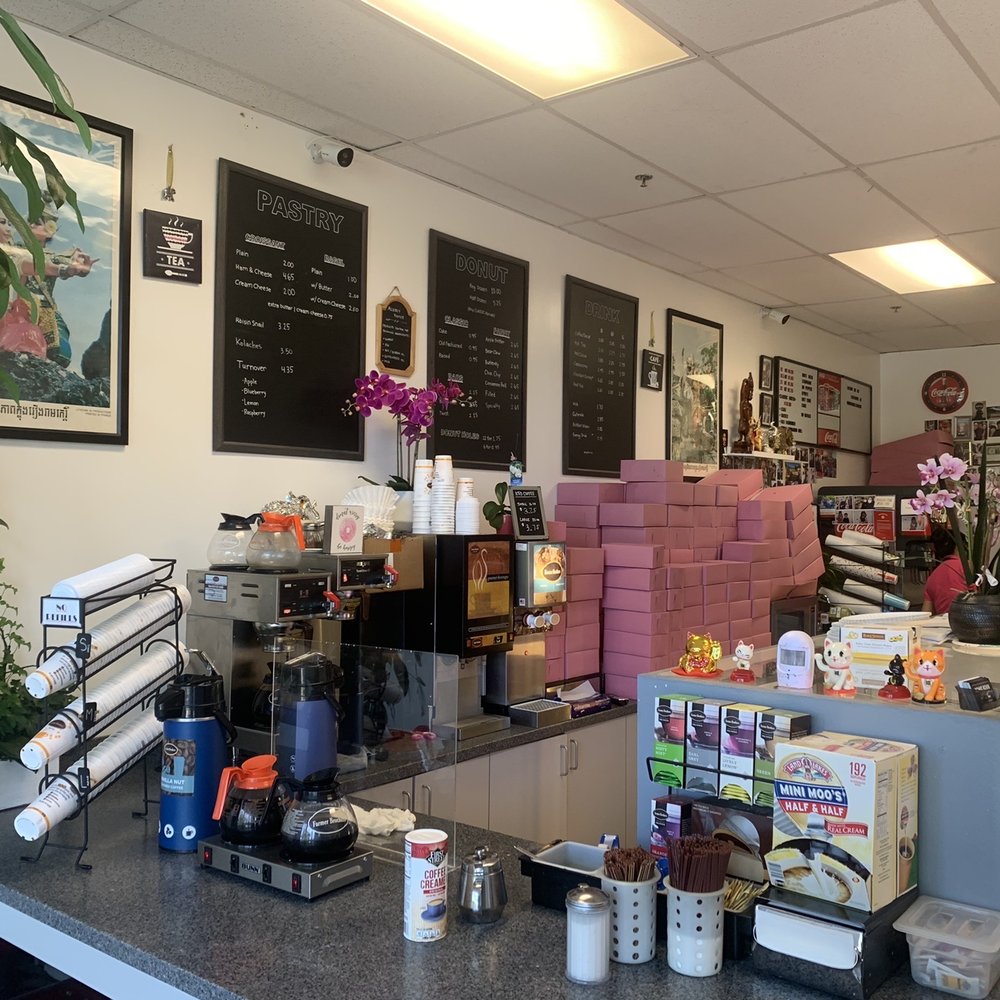 Donut House - the interior of a donut shop - Donuts Near Me - Redding, California Donut House - the interior of a donut shop - Donuts Near Me - Redding, California