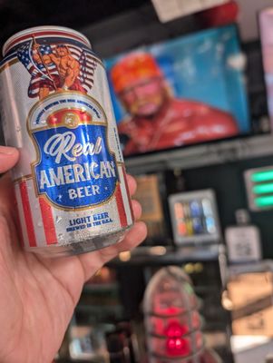 Hogan's Hangout by null