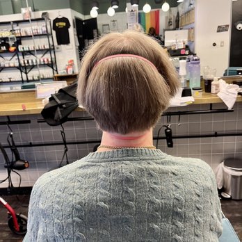 Rudy's Barbershop - Haircut by Skinner - Barbers Near Me - Seattle, Washington