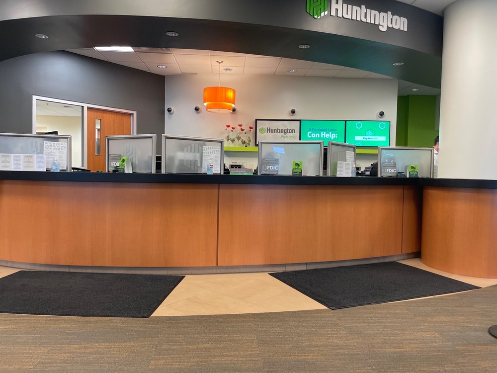 HUNTINGTON BANK Updated October 2024 2055 Crocker Rd, Westlake