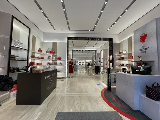 longchamp store near me